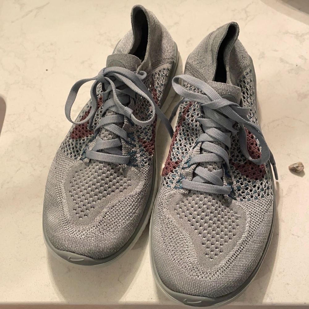 Nike fly knit women’s exercise Shoes size 8